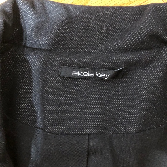 Very unique long flair blazer - Picture 7 of 7